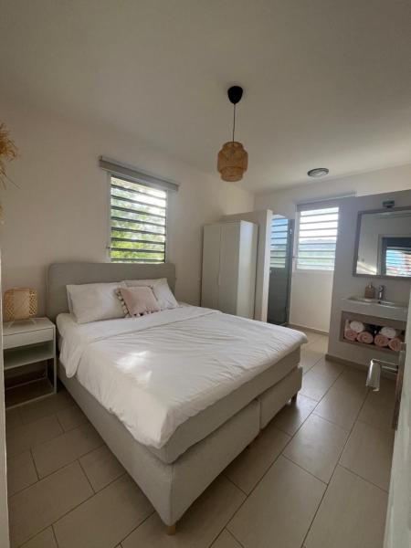 Cocobana 20 - 2 bedroom apartment, Виллемстад