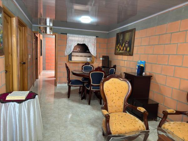Nella foto è visibile l'oggetto Casa Familiar de la villa situato nella città di Salento.