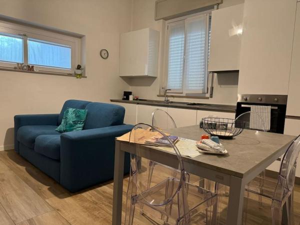 A la foto es mostra l'objecte casa marina situat a la ciutat de Novara.