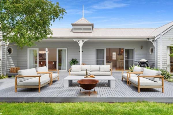 The photo shows the Casa Del Palma Blairgowrie located in the city of Blairgowrie.