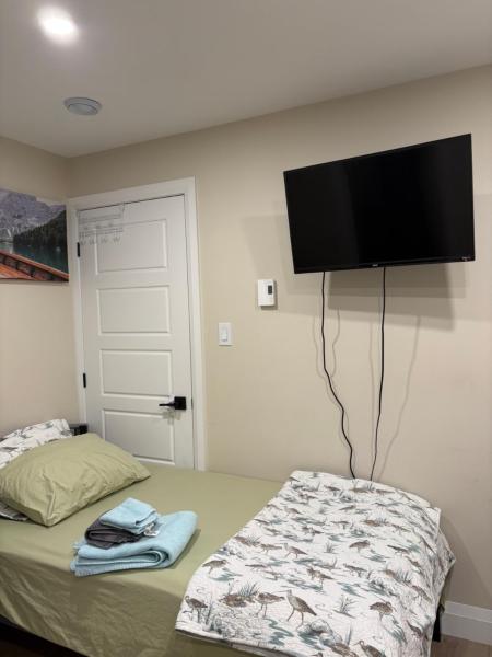Fotografie 2: Studio unit with private entrance, 2 bed 1 bath