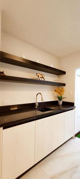 På billedet ses objektet Suite Matrimonial beliggende i byen Cuenca.