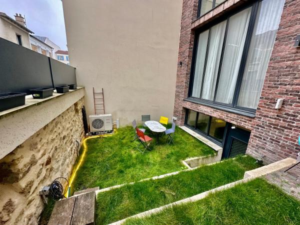 På billedet ses objektet Charmant studio 37m2 Jardin privatif beliggende i byen Malakoff.