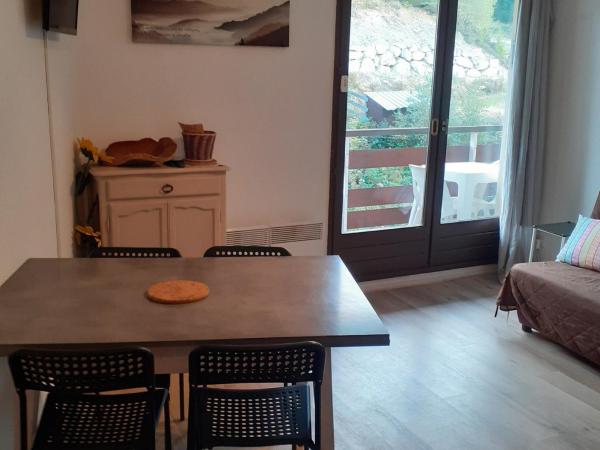 Appartement 2 Pièces Cabine Au Pied Des Pistes, Balcon, Non-fumeur - Fr-1-557-48 - Les Adrets