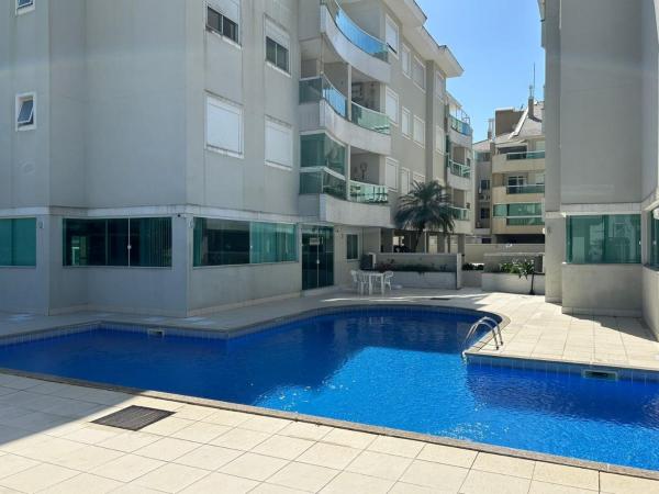 På billedet ses objektet Apto Pinheiro 300m da praia by Achei Florianópolis beliggende i byen Florianópolis.