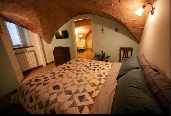 A la foto es mostra l'objecte Outlander Place situat a la ciutat de Perusa.