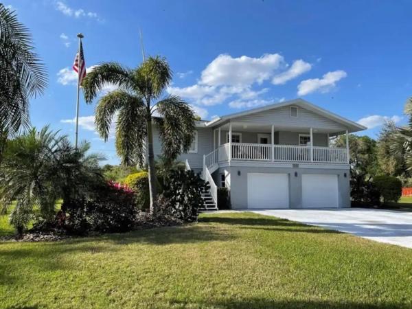 Na zdjęciu widoczny jest obiekt Private Rooms In Bradenton - Close to Sarasota położony w mieście Bradenton.