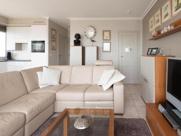 A la foto es mostra l'objecte Apartment by Sea with Marina Views situat a la ciutat de Oostende.