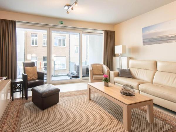 A la foto es mostra l'objecte Apartment by the Beach in Ostend with Terrace situat a la ciutat de Oostende.