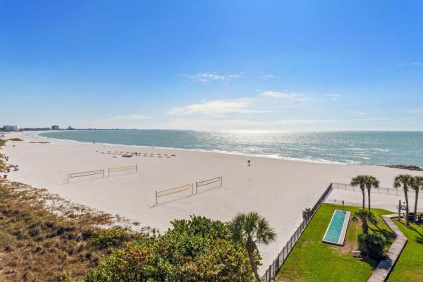A la foto es mostra l'objecte Caprice 301 situat a la ciutat de St Pete Beach.