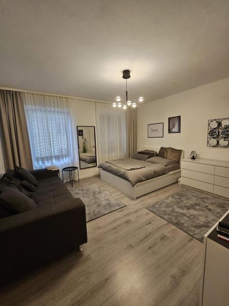 A la foto es mostra l'objecte Moderne 2 Zimmer 70 qm Wohnung in Top Altstadtlage situat a la ciutat de Koblenz.
