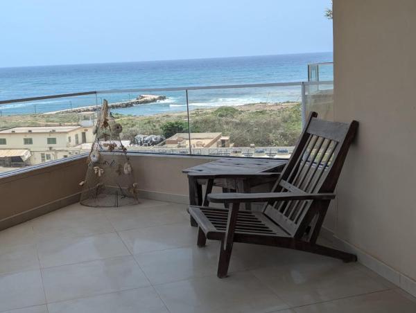 A la foto es mostra l'objecte Apartement 3 chambres salon vue sur la mer king Fahad palace situat a la ciutat de Dakar.