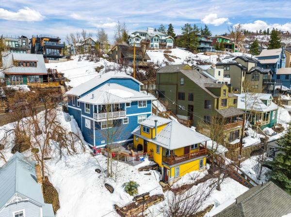 Walk To Main Street, Ontario Adventures, Two Homes Combined - 6 Br, 2 Private Decks With Hot Tubs - Park City, UT