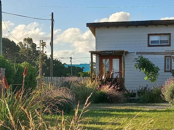 Na foto é possível ver o objeto Tiny house Refugio santa isabel localizado na cidade de Colonia Chapadmalal.