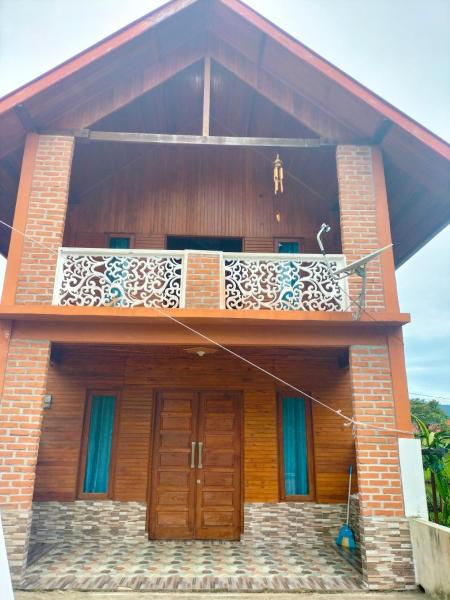 A la foto es mostra l'objecte Homestay Sarasah situat a la ciutat de Sungaidaras.