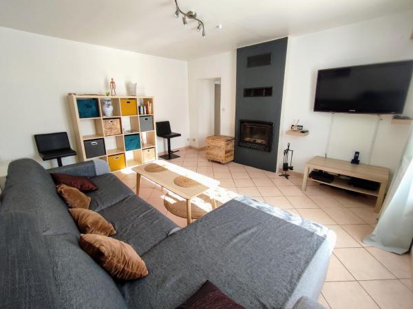 På billedet ses objektet Gîte confortable avec cheminée et parking, proche Verdun - FR-1-585-159 beliggende i byen Dompcevrin.