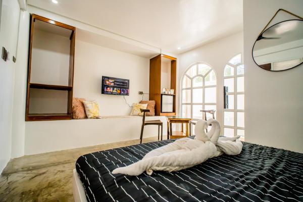 A la foto es mostra l'objecte HayyaHayya Villas situat a la ciutat de Ocoy.