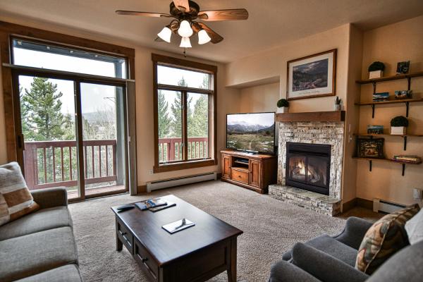 Prospect Point Retreat: Lakeside Townhome, Mountain Views - Frisco, CO