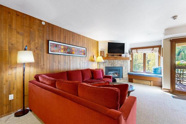 På billedet ses objektet Lion Square Lodge North 284 beliggende i byen Vail.