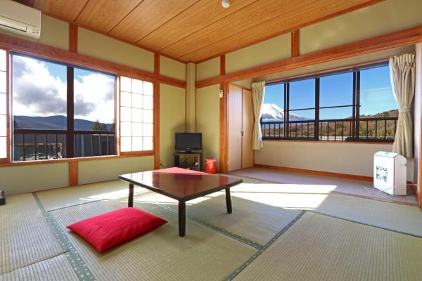山中湖ハイツの写真1