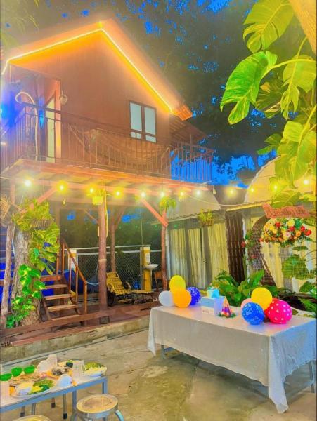 写真にはNam Du市にあるHuy Hoàng Homestay Kiên Giangが写っています。