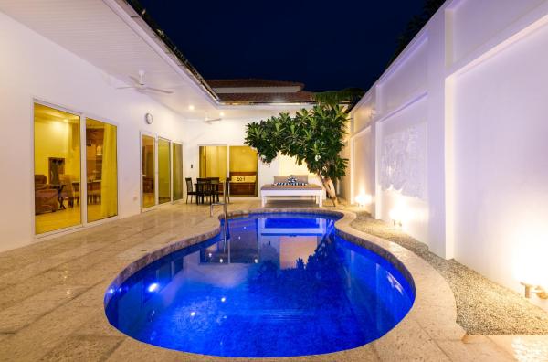 Villa Franken Luxury Pool Villa - Pattaya