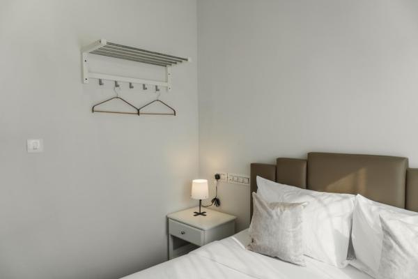 Na zdjęciu widoczny jest obiekt 7 Suites Apart Hotel położony w mieście Bedradka.