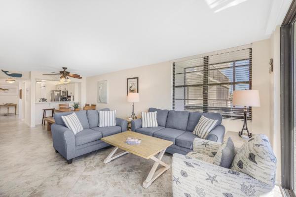 Billede 5: Condo with pool, view of Clam Bay and walk to beach