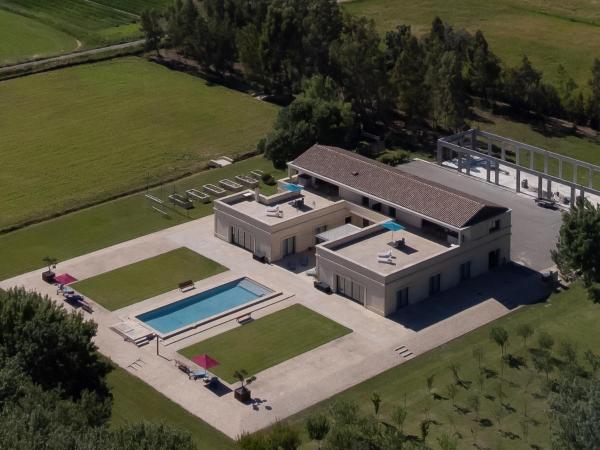 The photo shows the Domaine des Eucalyptus located in the city of Mollégès.