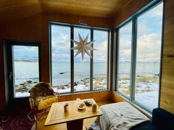 Nydelig hytte ved havet nært Tromsø, Тромсё