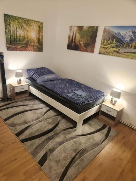 Nella foto è visibile l'oggetto Monteurunterkunft Nähe CentrO Oberhausen - EGR situato nella città di Oberhausen.