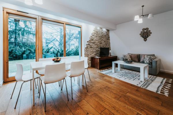 A la foto es mostra l'objecte VisitZakopane - Aquapark Residence Violet Apartment situat a la ciutat de Zakopane.