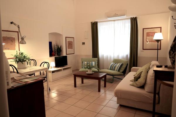 A la foto es mostra l'objecte Casa Dalmazia-Alle spalle del Lungomare situat a la ciutat de Bari.