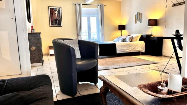 A la foto es mostra l'objecte Le 24 Clemenceau situat a la ciutat de Châtellerault.