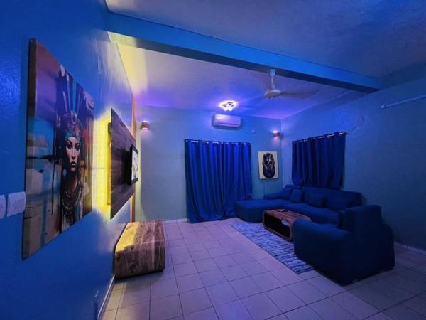 На фото показан объект Appartement meublé, расположенный в городе Kamalé.