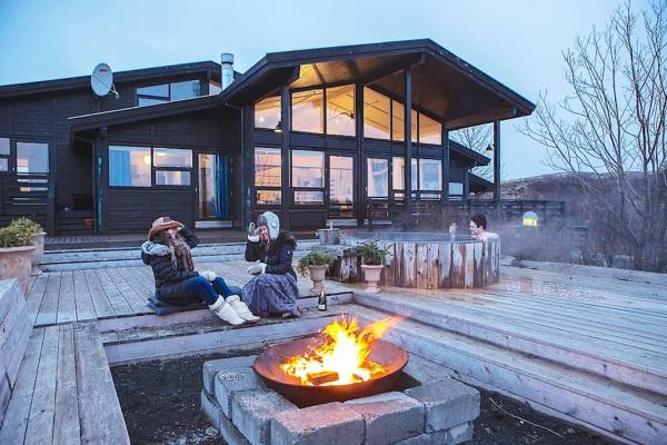 Luxury Lodge, 10 Bdr, Spa, Gym and Game Room, Grímsnes og Grafningshreppur