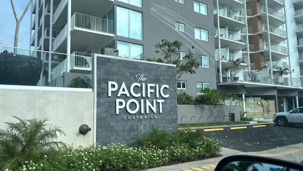 A la foto es mostra l'objecte OCEAN FRONT 1 bed