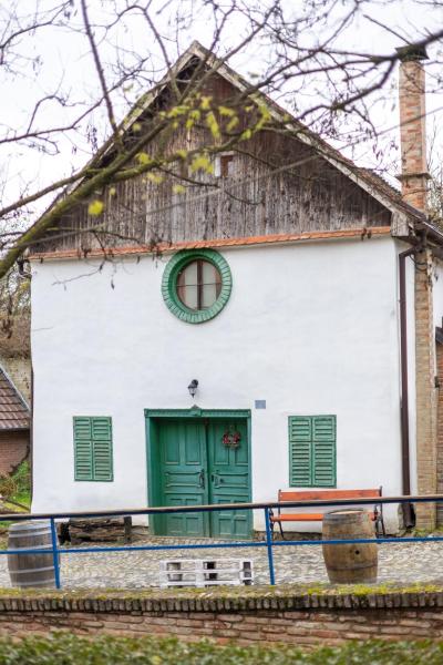 På billedet ses objektet Ruralna kuća za odmor Gerstmajer beliggende i byen Suza.
