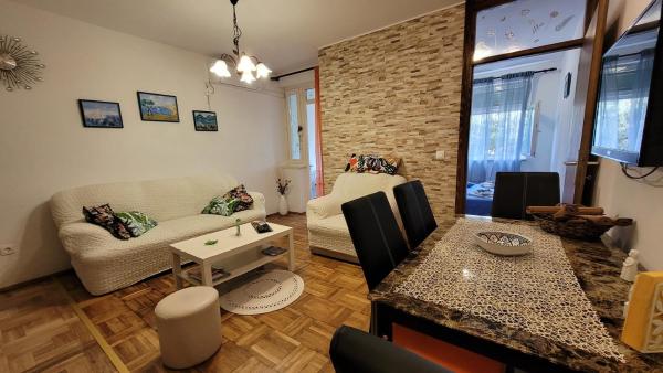 Nella foto è visibile l'oggetto Apartman Antica situato nella città di Njivice.