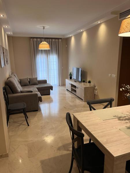 A la foto es mostra l'objecte Piso céntrico en zona monumental de Antequera situat a la ciutat de Antequera.