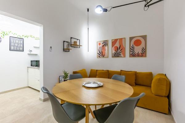 San Lorenzo Central Roomy Apartment, Флоренция