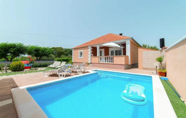 På billedet ses objektet Lovely Home In Benkovac With Wifi beliggende i byen Benkovac.