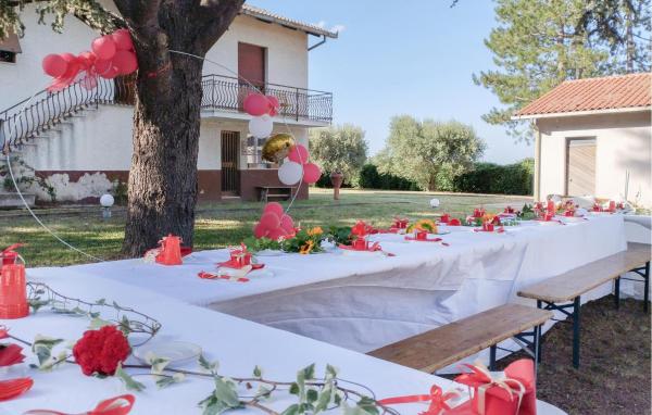 3 Bedroom Amazing Home In Cingoli - マルケ