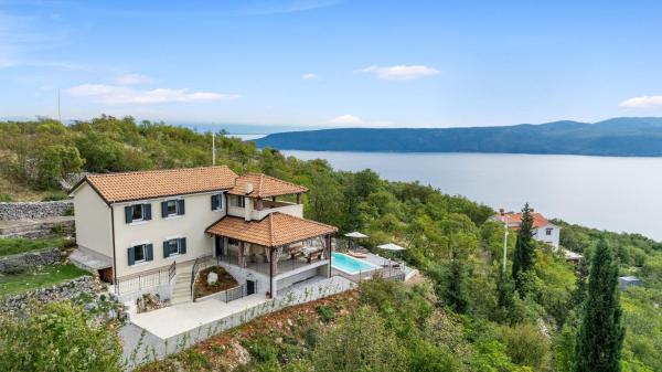 På billedet ses objektet Villa Antonia beliggende i byen Zagorje.