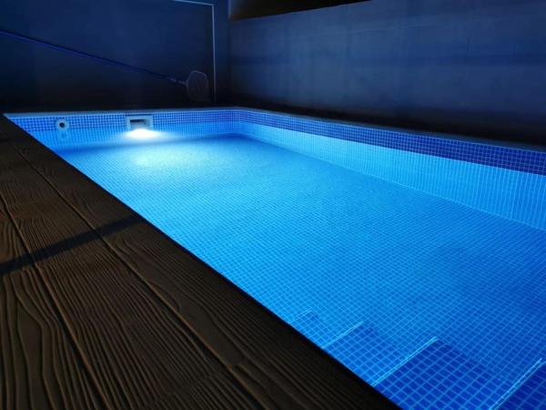 Na fotografii je vidět objekt Oasis Vera, Atico con piscina privada nacházející se ve městě Vera.