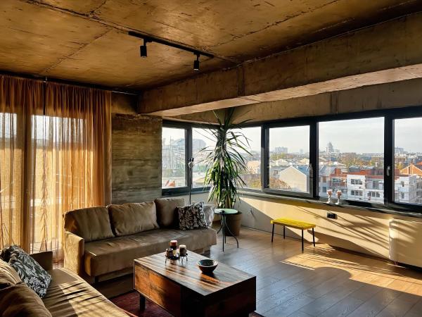 Central Industrial Penthouse with Panoramic Views by Parkside Boutique Apartments, Skopje