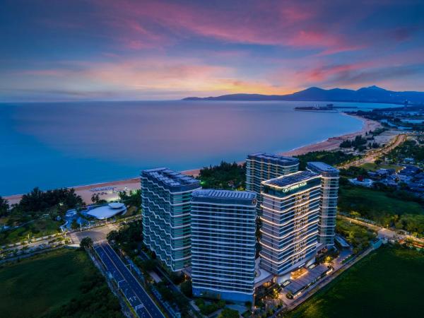På billedet ses objektet Crowne Plaza Sanya Yazhou Bay by IHG beliggende i byen Shangsimacun.