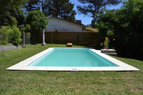 A la foto es mostra l'objecte Chalet Casona situat a la ciutat de Pinamar.