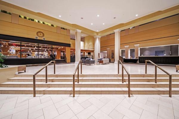Φωτογραφία 8: DoubleTree by Hilton Tulsa Downtown