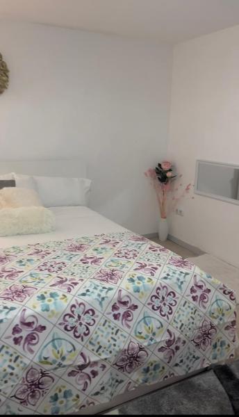 La photo montre l'objet HOUSE Kaiserslautern situé dans la ville de Kaiserslautern.